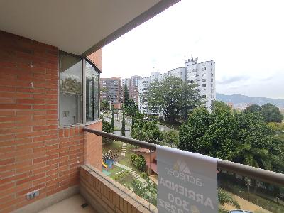 Apartamento de 3 alcobas en arriendo en Los Balsos, Medellín, 121 m² · foto 7 de 20