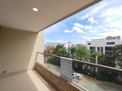 Apartamento de 3 alcobas en arriendo en Los Balsos, Medellín, 121 m² · foto 9 de 20