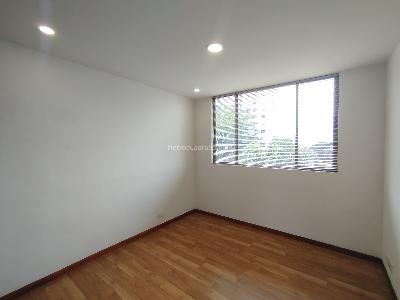 Apartamento de 3 alcobas en arriendo en Los Balsos, Medellín, 121 m² · foto 15 de 20
