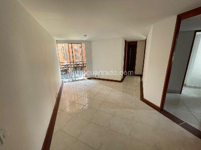 Apartamento de 2 alcobas en arriendo en Loma De Los Bernal, Medellín, 65 m² · foto 4 de 15