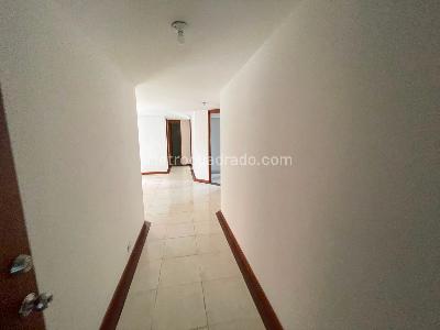 Apartamento de 2 alcobas en arriendo en Loma De Los Bernal, Medellín, 65 m² · foto 7 de 15