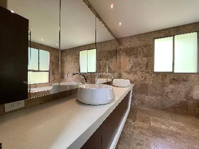 Casa de 3 alcobas en venta en Cola Del Zorro, Medellín, 502 m² · foto 14 de 20