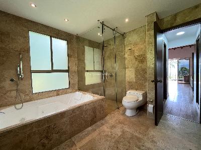 Casa de 3 alcobas en venta en Cola Del Zorro, Medellín, 502 m² · foto 15 de 20