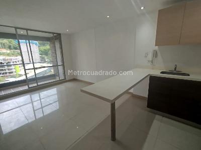 Apartamento de 2 alcobas en arriendo en Loma De San Jose, Sabaneta, 69 m² · foto 3 de 18
