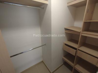 Apartamento de 2 alcobas en arriendo en Loma De San Jose, Sabaneta, 69 m² · foto 9 de 18