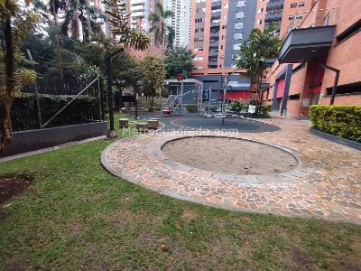 Apartamento de 2 alcobas en arriendo en Loma De San Jose, Sabaneta, 69 m² · foto 14 de 18