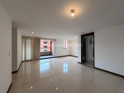 Apartamento de 3 alcobas en venta en Santa Maria De Los Angeles, Medellín, 108 m² · foto 2 de 20