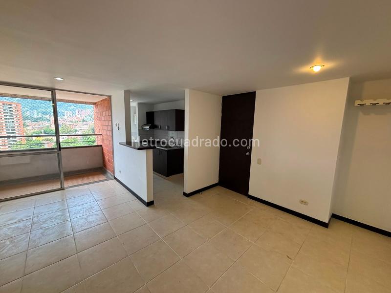 3BR Apartment in Itagui (65 m²) - 3