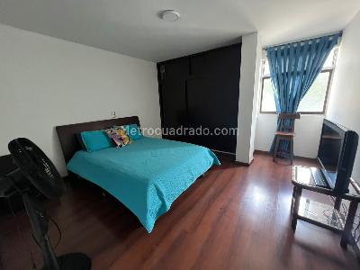 Apartamento de 2 alcobas en arriendo en Laureles, Medellín, 92 m² · foto 9 de 17
