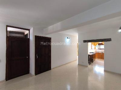 Apartamento en venta en Aranjuez, Medellín · foto 8 de 20
