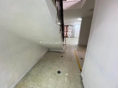 Casa de 4 alcobas en arriendo en Conquistadores, Medellín, 340 m² · foto 9 de 20