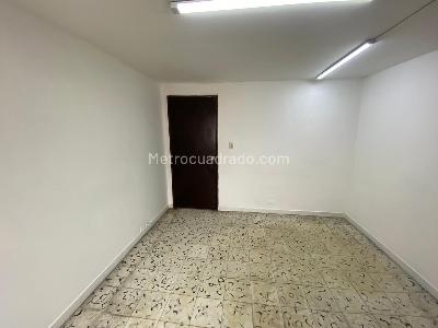 Casa de 4 alcobas en arriendo en Conquistadores, Medellín, 340 m² · foto 19 de 20