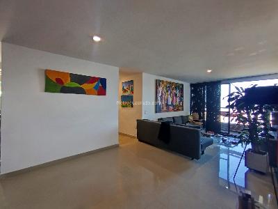 Apartamento de 3 alcobas en arriendo en Los Gonzalez, Medellín, 84 m² · foto 3 de 15