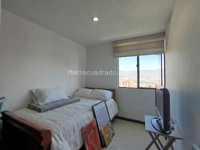 Apartamento de 3 alcobas en arriendo en Los Gonzalez, Medellín, 84 m² · foto 10 de 15