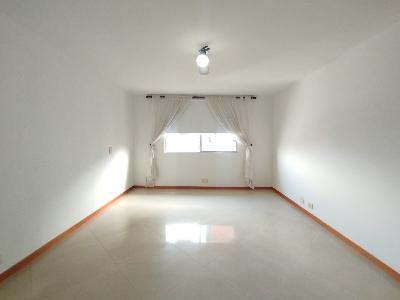 Apartamento de 3 alcobas en arriendo en Castropol, Medellín, 103 m² · foto 17 de 20