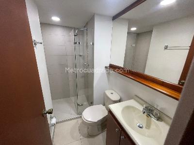 Apartamento de 3 alcobas en arriendo en Los Alpes, Medellín, 79 m² · foto 7 de 16