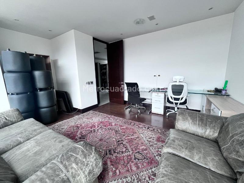 Oficina en Arriendo, Chico Norte, Bogotá D.C. - Más