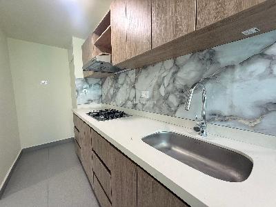 Apartamento de 2 alcobas en arriendo en Rionegro, Rionegro, 49 m² · foto 2 de 19