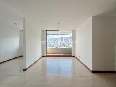 Apartamento de 3 alcobas en venta en Loma De Los Parras, Medellín, 74 m² · foto 3 de 20
