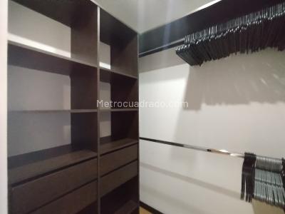 Apartamento de 2 alcobas en arriendo en Loma Del Indio, Medellín, 60 m² · foto 12 de 16