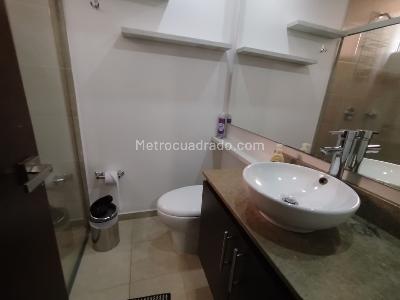 Apartamento de 2 alcobas en arriendo en Loma Del Indio, Medellín, 60 m² · foto 13 de 16