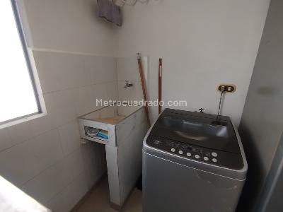 Apartamento de 2 alcobas en arriendo en Loma Del Indio, Medellín, 60 m² · foto 11 de 12