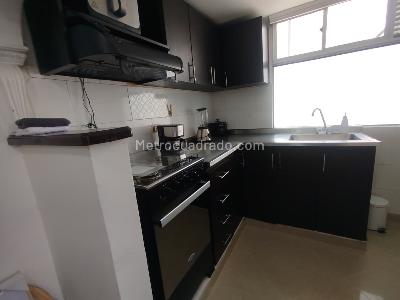 Apartamento de 2 alcobas en arriendo en Loma Del Indio, Medellín, 60 m² · foto 2 de 12