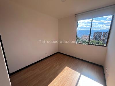 Apartamento de 3 alcobas en arriendo en Los Gonzalez, Medellín, 70 m² · foto 10 de 17
