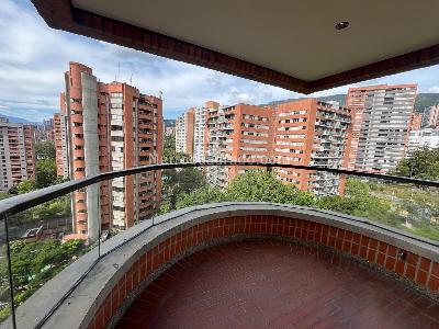 Apartamento de 3 alcobas en arriendo en Los Balsos, Medellín, 226 m² · foto 6 de 20