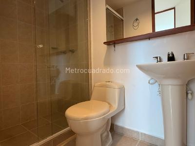 Apartamento de 2 alcobas en venta en Lalinde, Medellín, 68 m² · foto 4 de 12