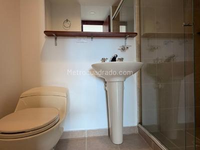 Apartamento de 2 alcobas en venta en Lalinde, Medellín, 68 m² · foto 9 de 12
