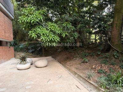 Apartamento de 2 alcobas en venta en Lalinde, Medellín, 68 m² · foto 12 de 12