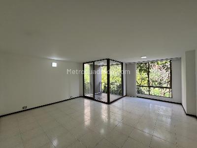 Apartamento de 3 alcobas en arriendo en Castropol, Medellín, 120 m² · foto 3 de 20