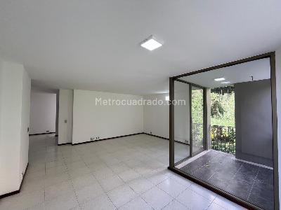 Apartamento de 3 alcobas en arriendo en Castropol, Medellín, 120 m² · foto 4 de 20