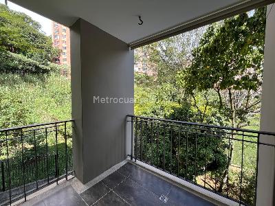Apartamento de 3 alcobas en arriendo en Castropol, Medellín, 120 m² · foto 6 de 20