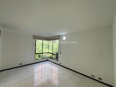 Apartamento de 3 alcobas en arriendo en Castropol, Medellín, 120 m² · foto 16 de 20