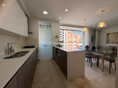 Apartamento de 2 alcobas en venta en Lalinde, Medellín, 99 m² · foto 6 de 16
