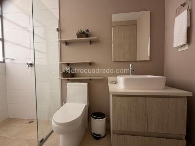 Apartamento de 2 alcobas en venta en Lalinde, Medellín, 99 m² · foto 10 de 16