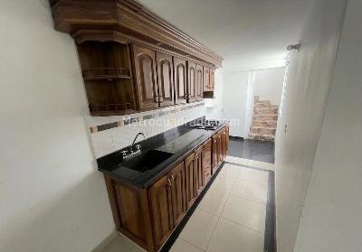 Apartamento de 4 alcobas en arriendo en Rodeo Alto, Medellín, 95 m² · foto 2 de 15