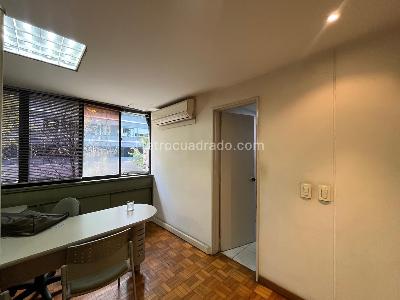 Apartamento de 1 alcoba en arriendo en Milla De Oro, Medellín, 115 m² · foto 5 de 16