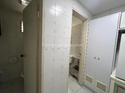Apartamento de 1 alcoba en arriendo en Milla De Oro, Medellín, 115 m² · foto 13 de 16