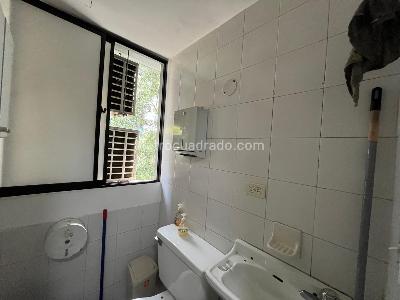 Apartamento de 1 alcoba en arriendo en Milla De Oro, Medellín, 115 m² · foto 15 de 16