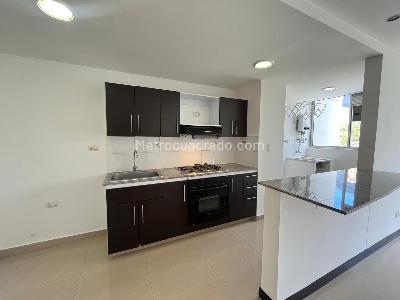 Apartamento de 1 alcoba en arriendo en Los Balsos, Medellín, 55 m² · foto 2 de 15