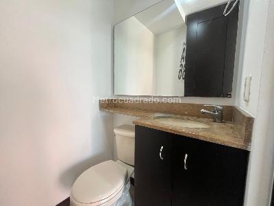 Apartamento de 1 alcoba en arriendo en Los Balsos, Medellín, 55 m² · foto 9 de 15