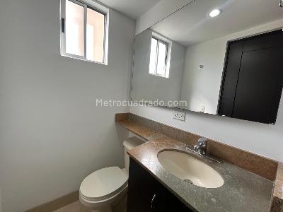 Apartamento de 1 alcoba en arriendo en Los Balsos, Medellín, 55 m² · foto 12 de 15