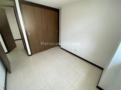 Apartamento de 3 alcobas en venta en San Jose, Sabaneta, 73 m² · foto 12 de 20