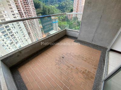 Apartamento de 3 alcobas en venta en San Jose, Sabaneta, 73 m² · foto 18 de 20