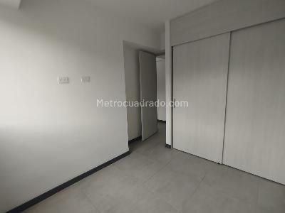 Apartamento de 3 alcobas en arriendo en Las Lomitas, Sabaneta, 89 m² · foto 9 de 17