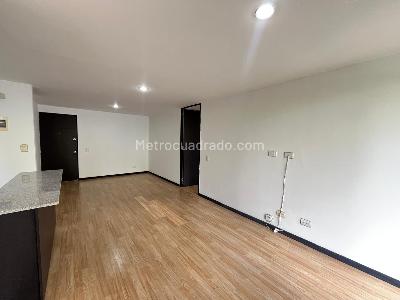 Apartamento de 1 alcoba en arriendo en Los Gonzalez, Medellín, 65 m² · foto 2 de 20