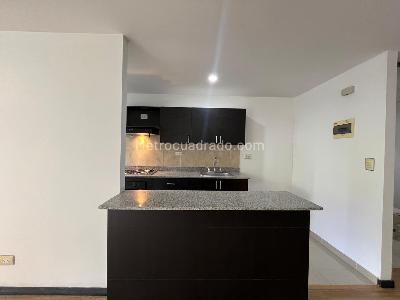 Apartamento de 1 alcoba en arriendo en Los Gonzalez, Medellín, 65 m² · foto 4 de 20